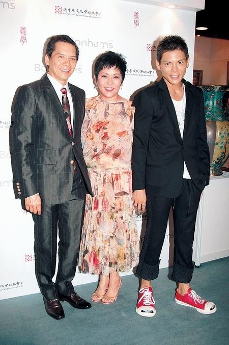 黄朗维被枪杀事件内幕向华强个人资料背景照片