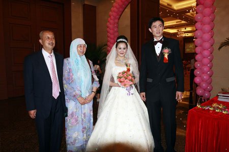 我提出和老婆离婚一年多了,现在孩子很可怜,我很想