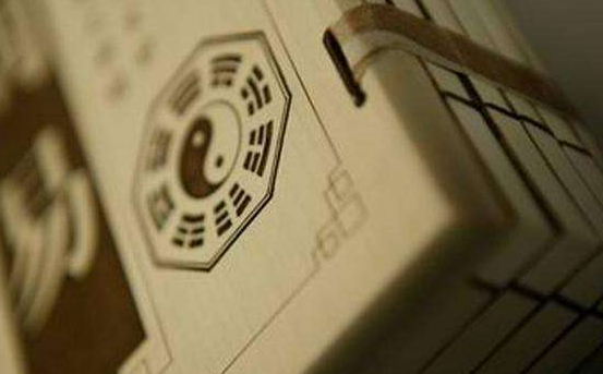 �׾�ȡ���к����ִ�ȫ��ѣ��׾�ȡ���ִ�ȫ�к�Ԣ��ô���