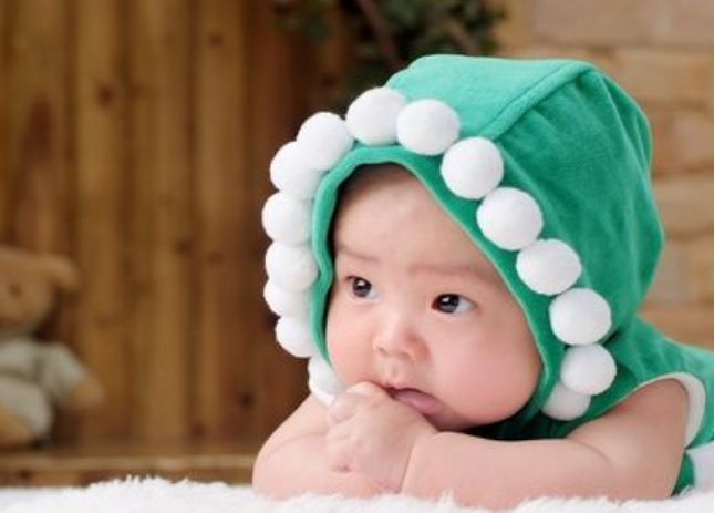 ����С��ȡ����ȫ�к����֣������к�����˳�ں������ں�