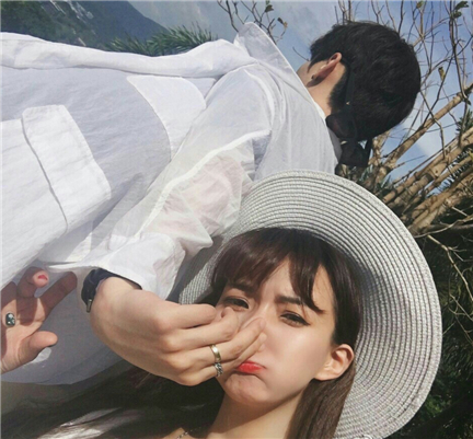 沙雕可爱一点的情侣名和id