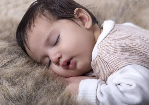 ����ȴ�ܸ߼�������Ů��