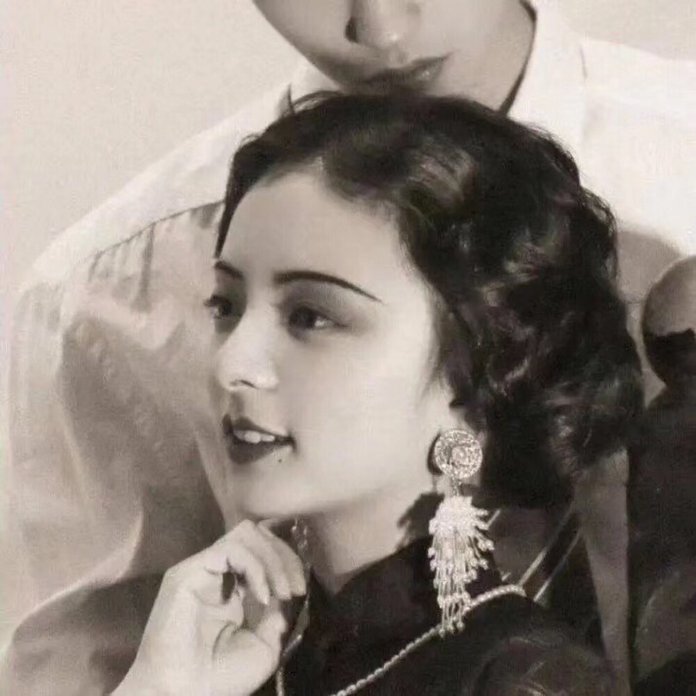 ��ʮ��Ů�˴������ŵ�΢����