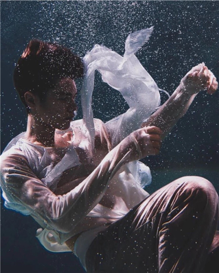 �ʺ�80��ĳ������ص͵�΢����