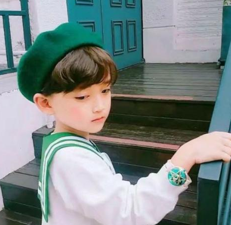 �к����δ����к��������֣�����Ԣ��õ��к����ִ�ȫ