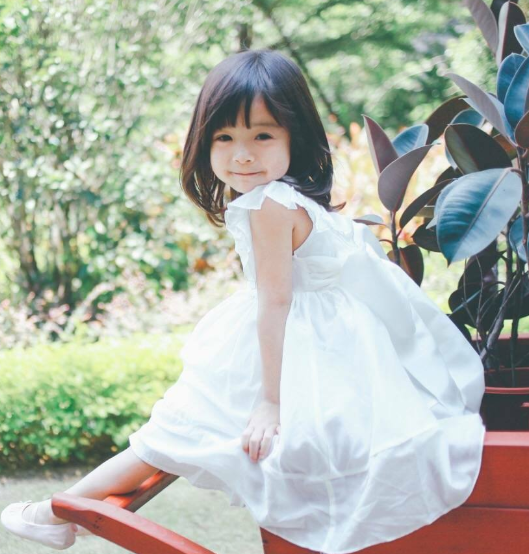 ����Ů�������ִ�ȫ��ѣ�����Ů������Ѻ�Ϻ���100������