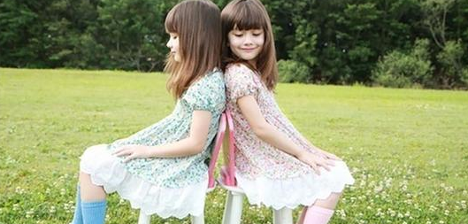 ��������һ�Կɰ��������� ������������˫��̥Ů ������ʫ�����ִ�ȫ