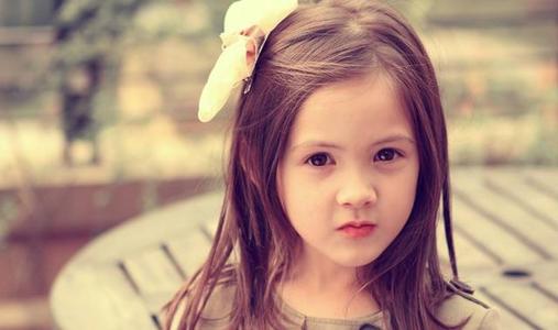 Ů��Ư���к�������ϡ�ٵĵ�����