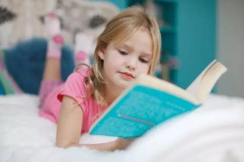 Ů������Ӣ����100��