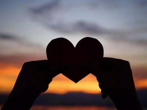 Ӣ������Ů�������ʣ�Ů��Ӣ�����ּ򵥺ü���Ԣ��