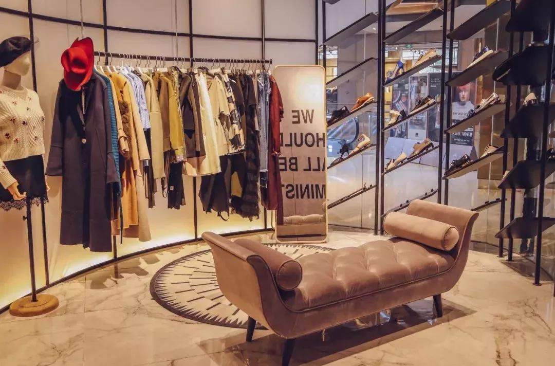 旺生意的名字女装店什么名好怎么取 简约大气吸引的名字女装店名大全