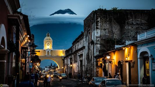 ǰ���ƽ�һ����˳�к����֣�������ǰ���к���