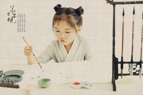 ʫ��ȡ��Ů���е�ʵ����ֽ��ܣ�ʫ��ȡ����ȫŮ��ţ�걦����