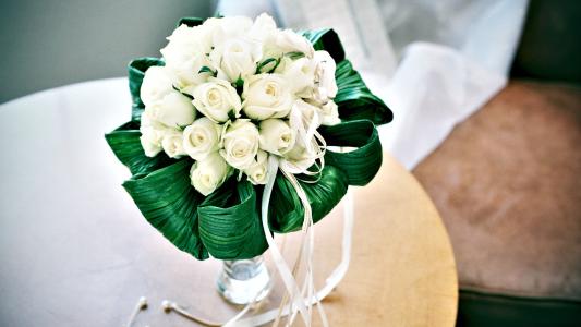 ���պ���ϡ�ٵ��к����֣�������к����ִ�ȫ