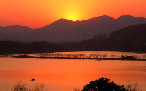 �������Ե��к��������־�ѡ(���������к�����������)