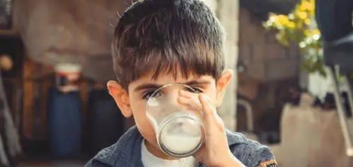 ����ȡ���ִ�ȫ�к�