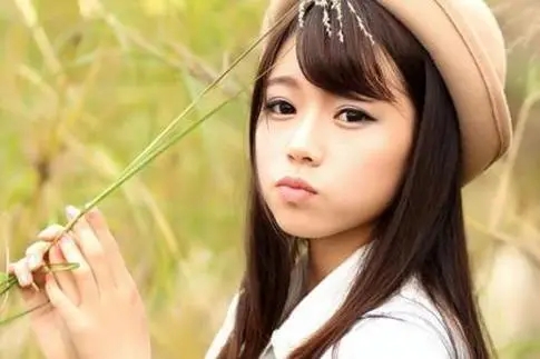 ��ӱ�ĺ�����ʲô��˼���ֵ�Ԣ�⣬��ӱ����ʫ������